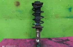 Амортизатор передний правый для Volkswagen Tiguan 2014 года на фотографиях