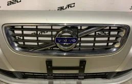 Бампер для Volvo S40 2005 года на фотографиях