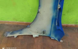 Крыло правое для Skoda Fabia 2011 года на фотографиях