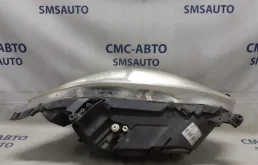 Фара правая для Mercedes-Benz S class 2005 года на фотографиях