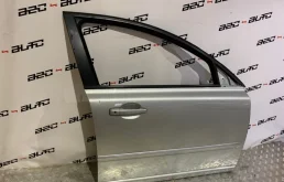 Дверь передняя правая для Volvo S40 1996 года на фотографиях