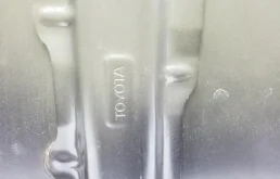 Капот для Toyota Land Cruiser 2003 года на фотографиях