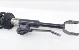 Амортизатор передний правый для BMW 5er 2016 года на фотографиях