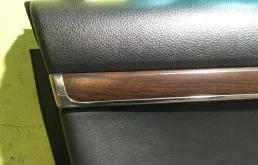 Обшивка двери передняя левая для Toyota Land Cruiser на фотографиях