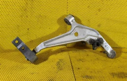 Рычаг передний левый нижний для Nissan X-Trail на фотографиях