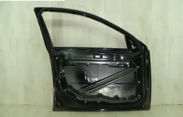 Двери для Volvo S80 2015 года на фотографиях