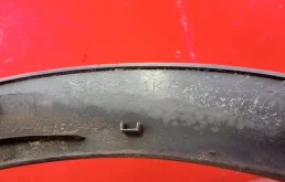 Стекла и зеркала для Nissan Juke 2018 года на фотографиях