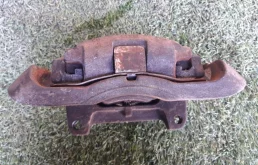 Суппорт передний левый для Audi A6 на фотографиях