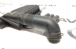 Корпус воздушного фильтра для Skoda Octavia 2014 года на фотографиях