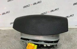 Подушка безопасности водителя для Volkswagen Passat 2008 года на фотографиях