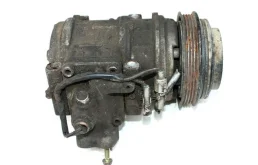 Компрессор кондиционера для Toyota Land Cruiser 2000 года на фотографиях