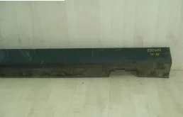 Накладка порога правая для Hyundai ix35 2010 года на фотографиях