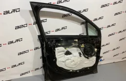 Дверь передняя левая для Citroen DS4 2015 года на фотографиях