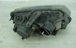 Фара ксенон левая для Renault Duster 2014 года на фотографиях