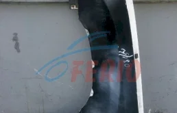 Крылья для Toyota Land Cruiser 1999 года на фотографиях