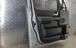 Дверь передняя левая для Land Rover Discovery 2004 года на фотографиях
