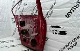 Дверь передняя левая для Toyota Avensis 2018 года на фотографиях