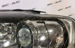 Фара ксенон левая для Volkswagen Passat 2008 года на фотографиях