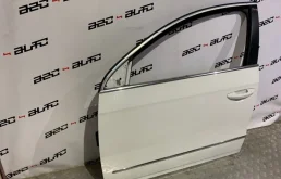 Дверь передняя левая для Volkswagen Passat 2006 года на фотографиях