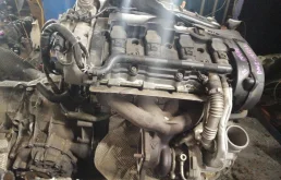 Двигатель без навесного для Audi A4 2008 года на фотографиях