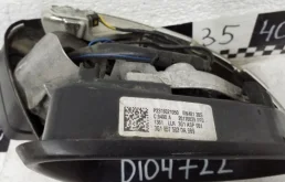 Зеркала для Volkswagen Passat 2017 года на фотографиях