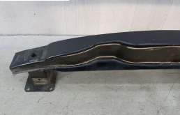 Усилитель заднего бампера для Volkswagen Tiguan 2013 года на фотографиях