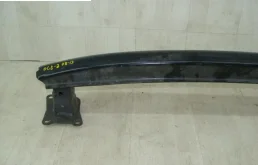 Усилитель заднего бампера для Skoda Octavia 2012 года на фотографиях