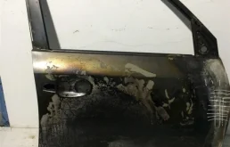 Дверь передняя правая для Toyota Land Cruiser 2015 года на фотографиях