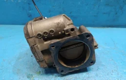 Дроссельная заслонка для Volvo XC90 2013 года на фотографиях