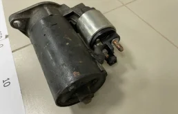 Стартер для Skoda Octavia 1996 года на фотографиях