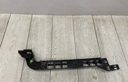 Направляющая бампера задняя правая для Skoda Octavia на фотографиях