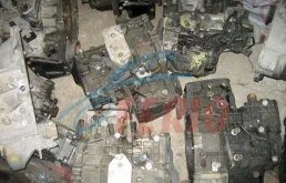 АКПП для Volkswagen Golf 2001 года на фотографиях