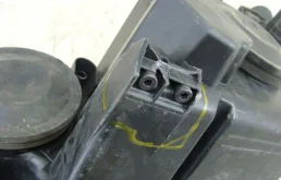 Фара правая для Volkswagen Tiguan 2010 года на фотографиях