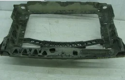 Панель радиатора (телевизор) для Volkswagen Polo 2018 года на фотографиях