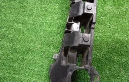 Абсорбер переднего бампера для Kia Rio 2017 года на фотографиях