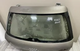 Крышка багажника для Audi A4 2005 года на фотографиях