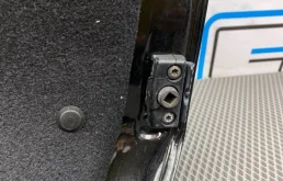 Крышка багажника для Mercedes-Benz C class 2005 года на фотографиях