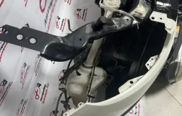 Фара ксенон левая для Nissan Qashqai 2008 года на фотографиях