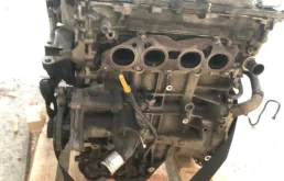 Двигатель без навесного для Toyota Camry 2017 года на фотографиях