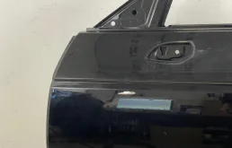 Дверь передняя левая для Audi A4 2016 года на фотографиях