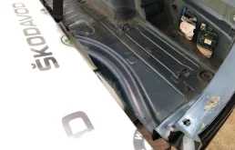 Заднее правое крыло для Skoda Octavia 2009 года на фотографиях