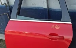 Двери для Opel Astra 2004 года на фотографиях