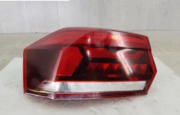 Фонарь внешний правый для Volkswagen Polo 2017 года на фотографиях