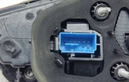 Фонарь внутренний правый для Volkswagen Passat 2019 года на фотографиях