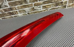 Фонарь правый для Volvo XC90 2017 года на фотографиях