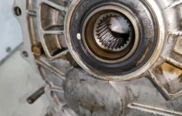 Раздатка для Mitsubishi L200 2009 года на фотографиях