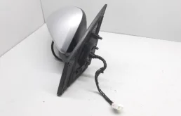 Зеркало боковое правое для Toyota RAV4 2014 года на фотографиях