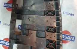 Спойлер переднего бампера для Nissan X-Trail 2018 года на фотографиях