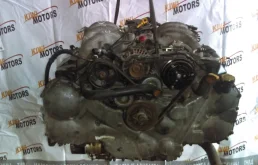 Двигатель для Subaru Legacy 2004 года на фотографиях