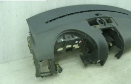 Торпедо (в сборе) для Volkswagen Touareg 2008 года на фотографиях